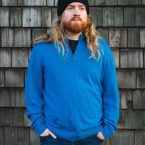 Alfani Regular Fit sweater.